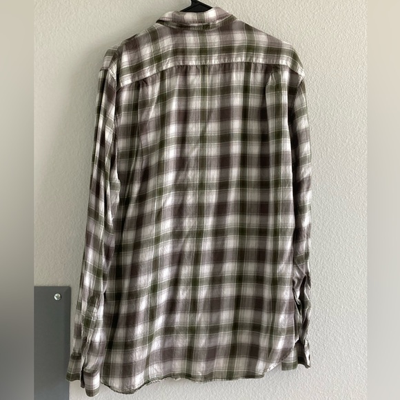 Vince, long sleeve, button up shirt, green and brown plaid size large - Picture 2 of 5